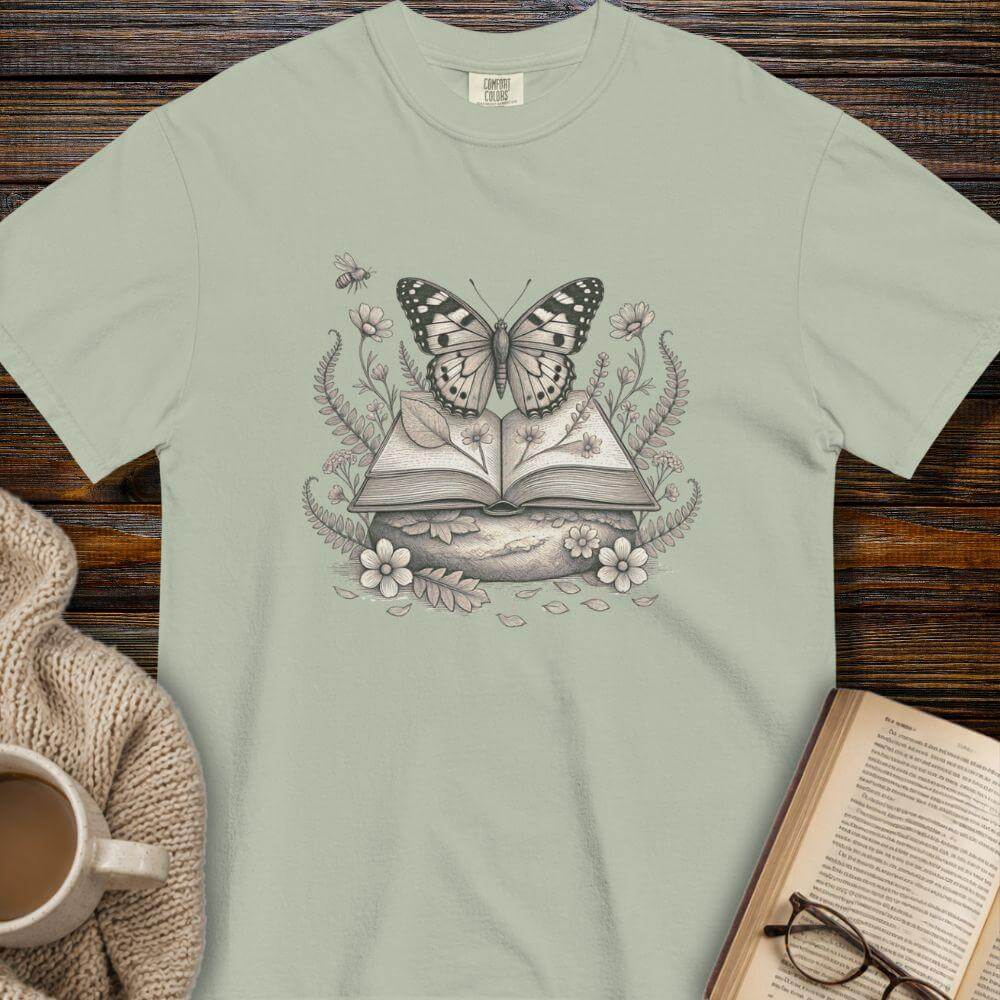 Bookish nature T-shirt