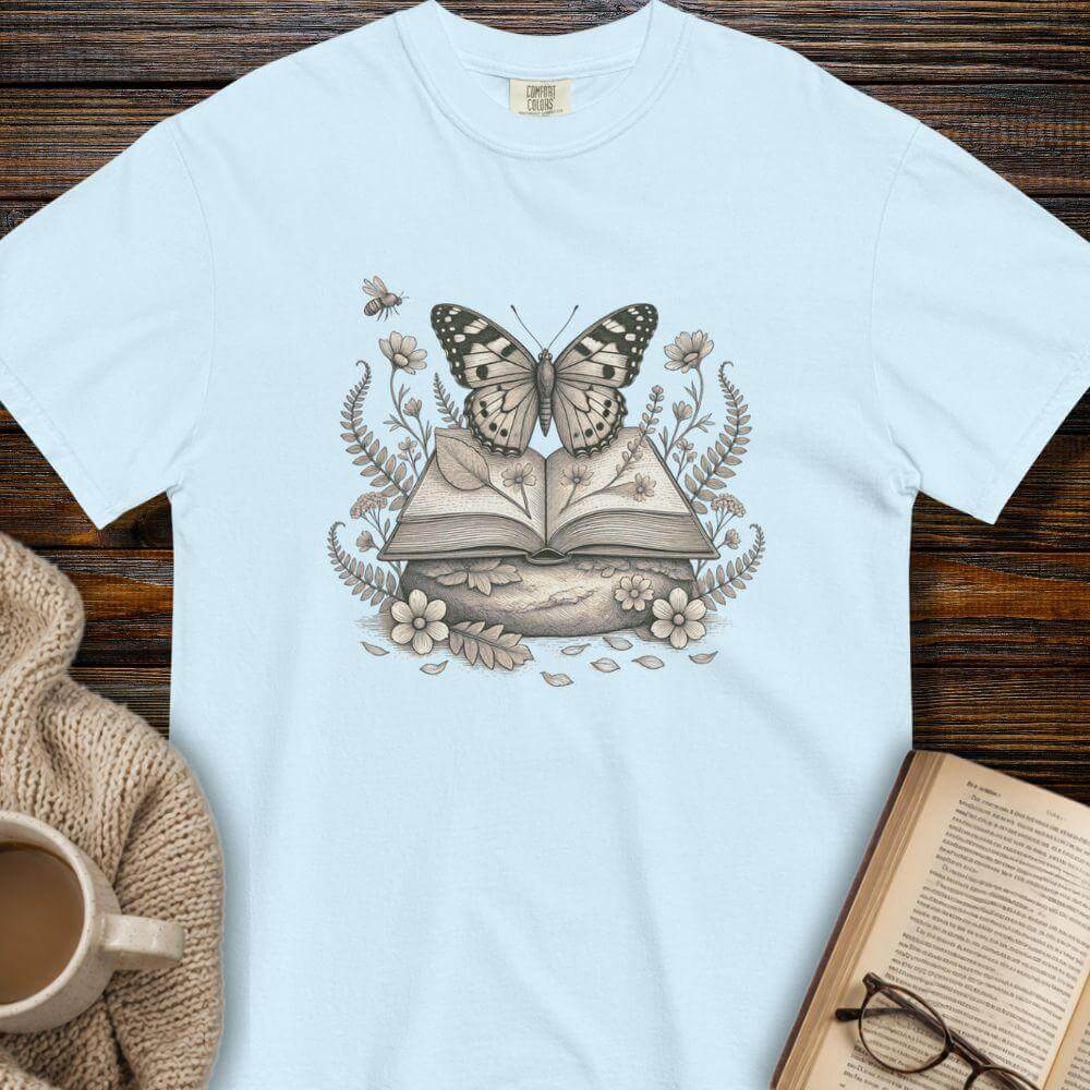 Bookish nature T-shirt