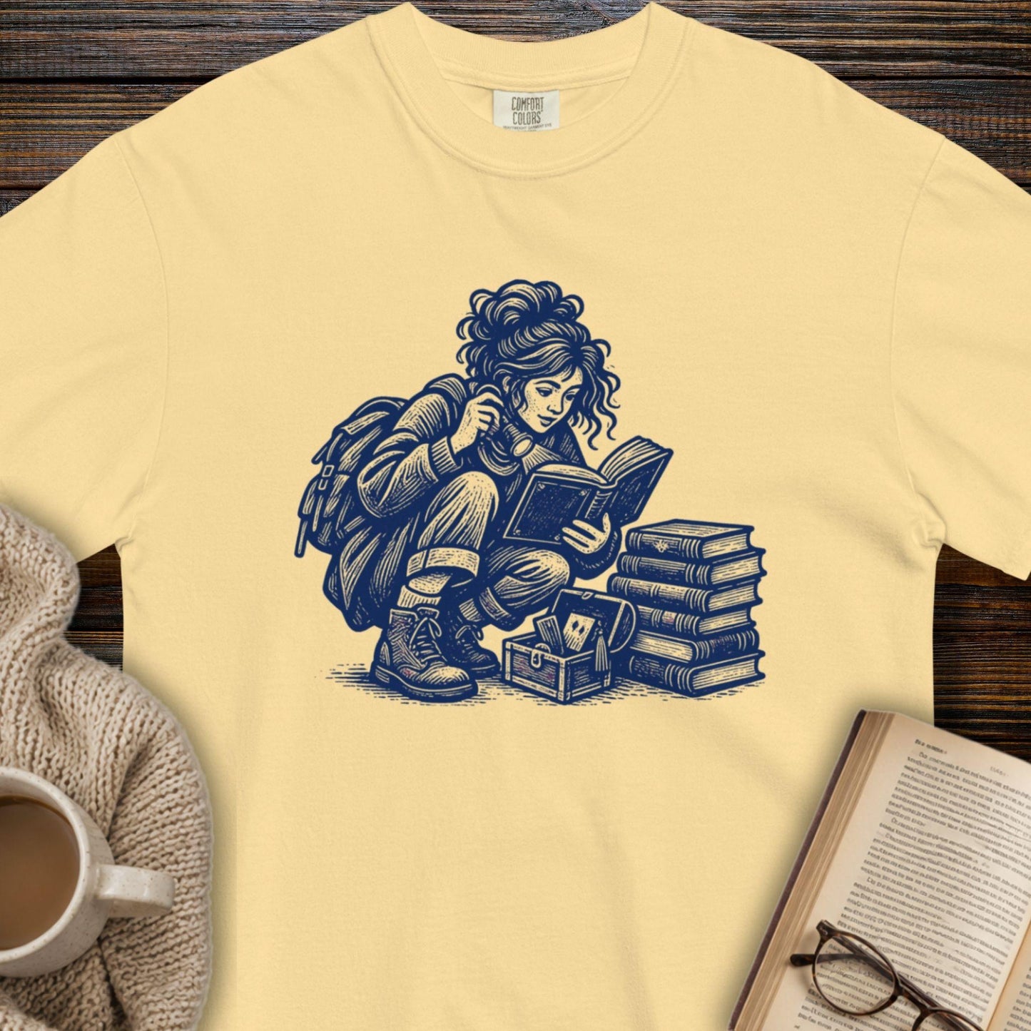 Books are treasure T-shirt