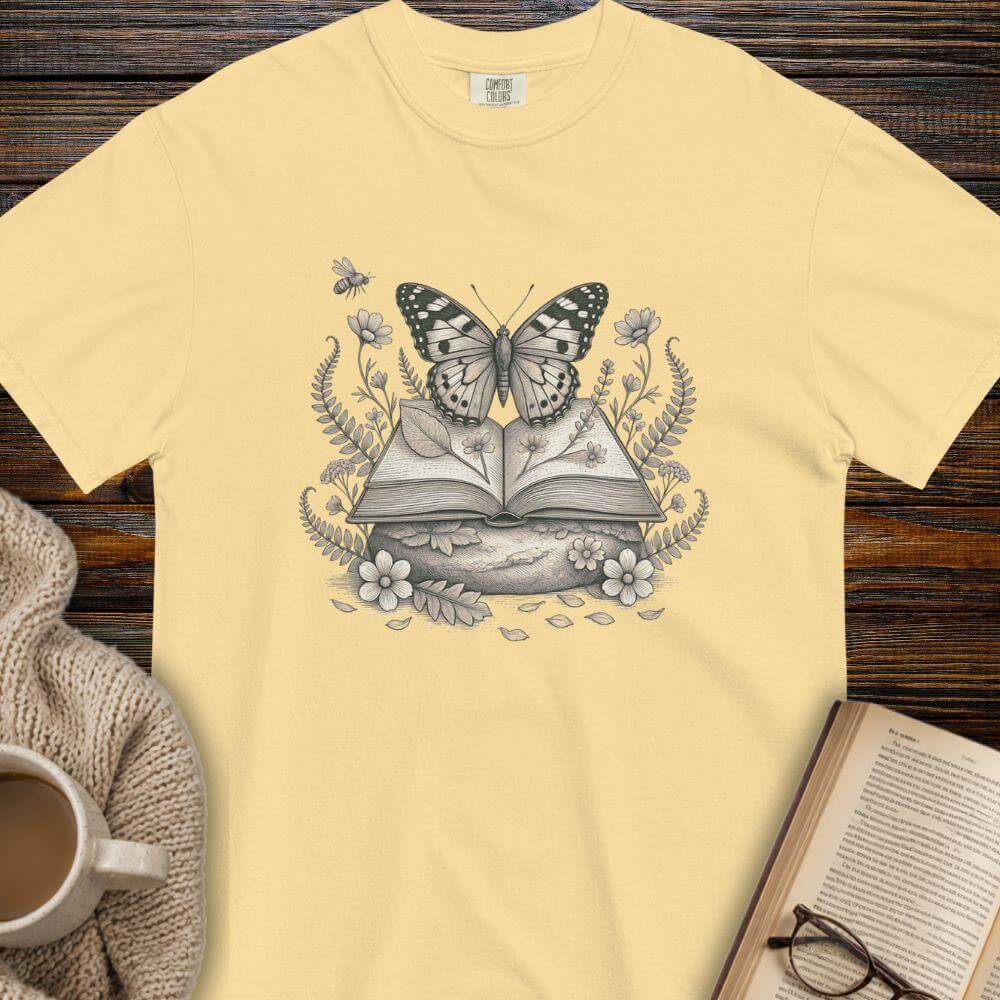 Bookish nature T-shirt