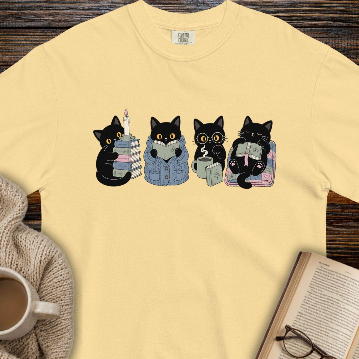Reading Cat T-shirt