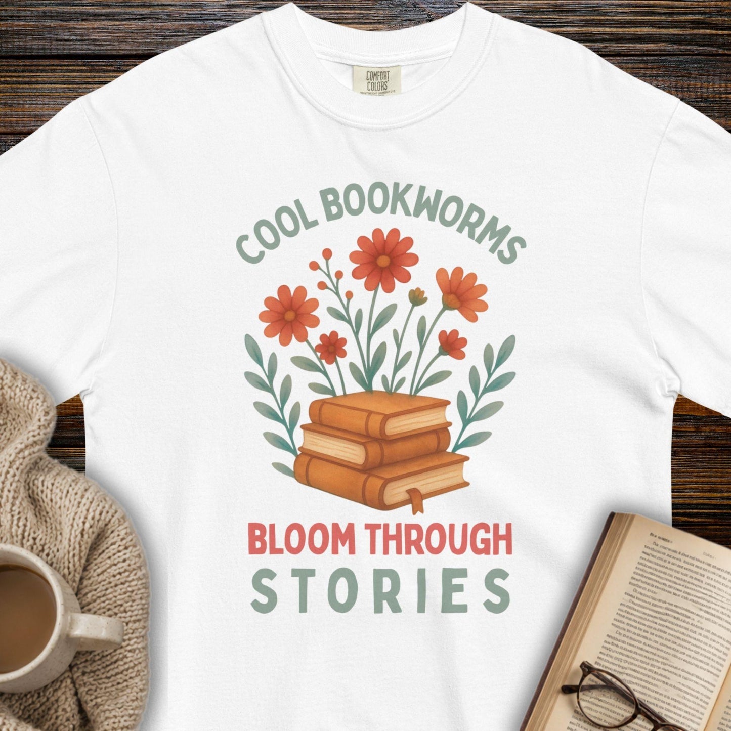 Cool bookworms bloom trough stories T-shirt