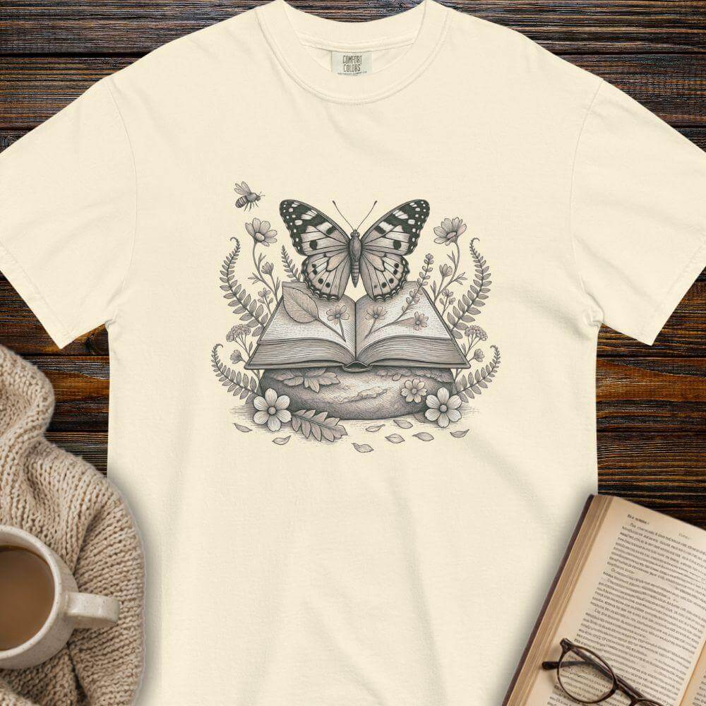 Bookish nature T-shirt