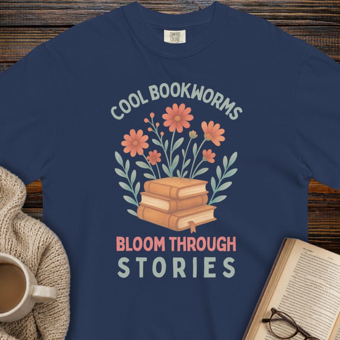 Cool bookworms bloom trough stories T-shirt